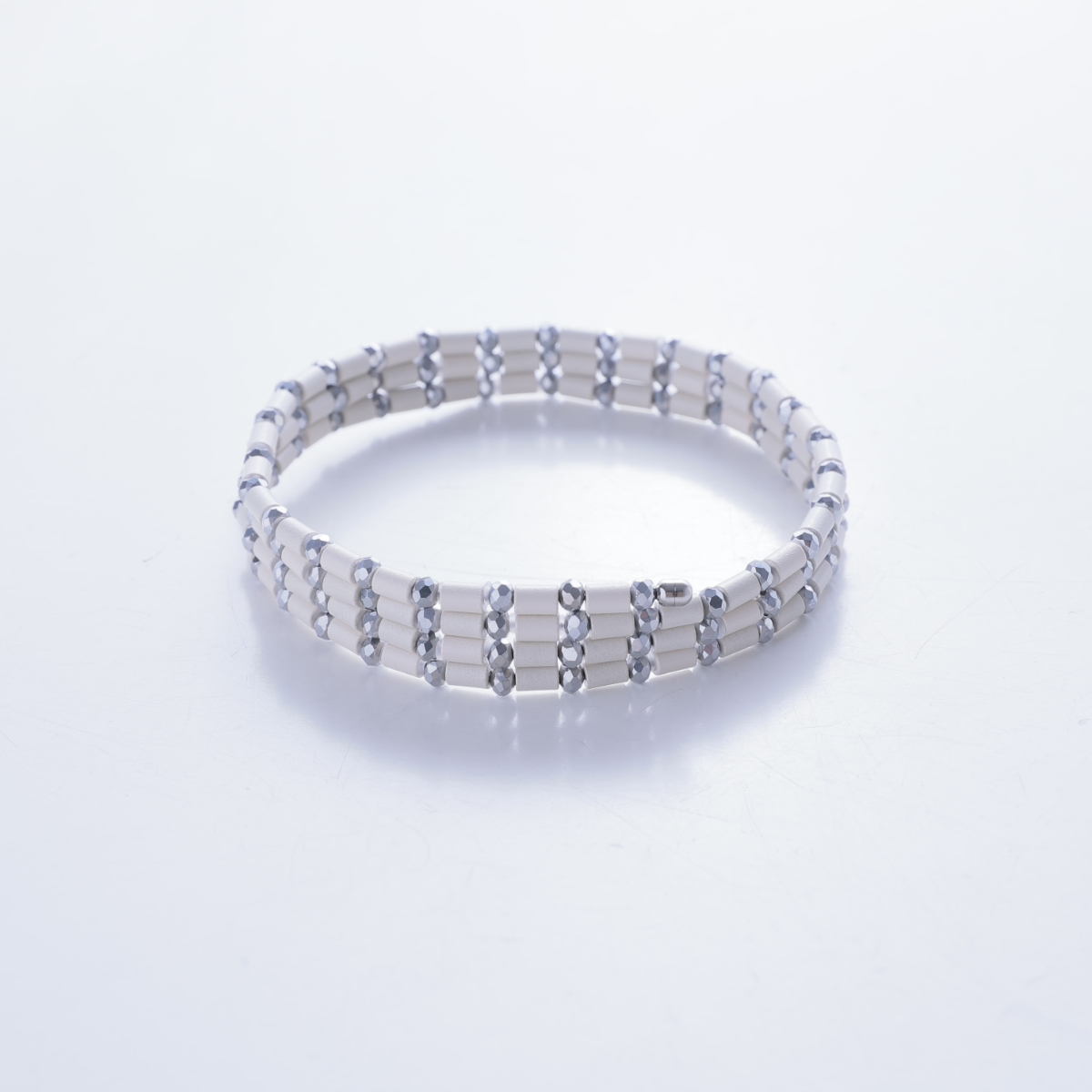 ORLU AmuCaNa Accessories – White –